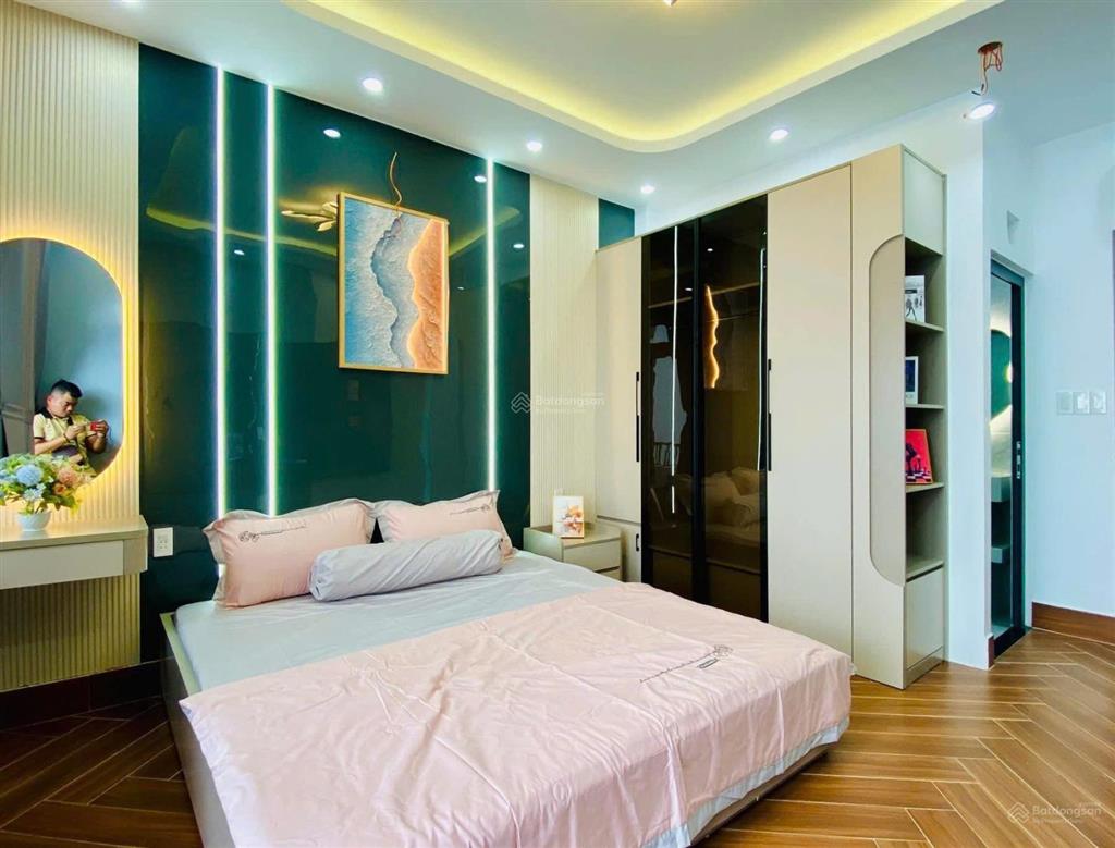 Tiền đây chứ đâu! bán nhà 4tỷ750/79m2 điện biên phủ  quận1 gần công viên lê văn tám. cho thuê 28tr