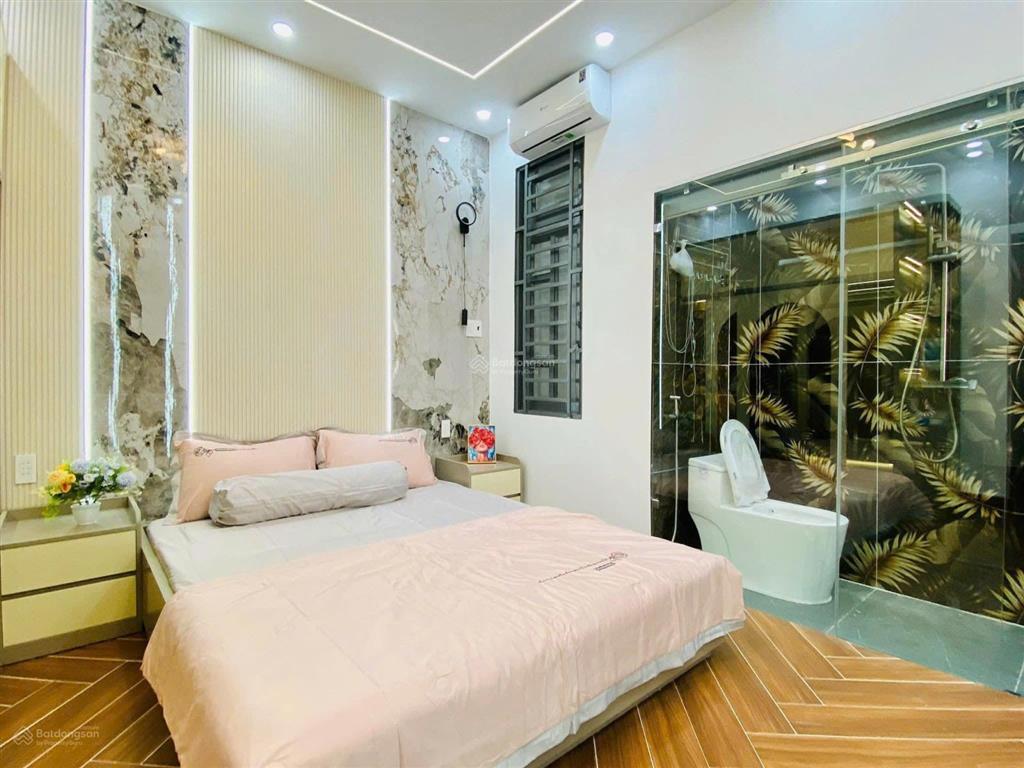 Tiền đây chứ đâu! bán nhà 4tỷ750/79m2 điện biên phủ  quận1 gần công viên lê văn tám. cho thuê 28tr