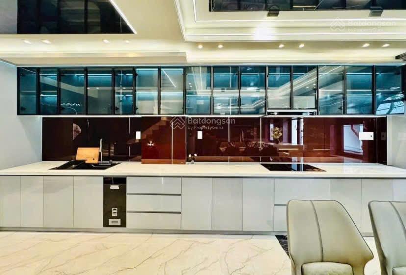 Nhà 3tầng ngay phan kế bính quận 1.giá 3tỷ870/73.2m2 đang cho thuê 25triệu.gần đại học kinh tế ueh