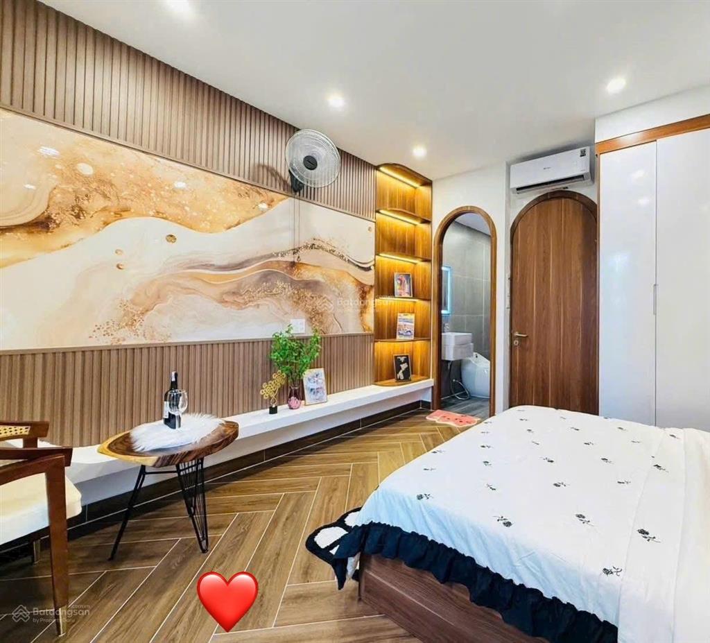 Bán nhà cho thuê sẵn 27 triệu ngay nguyễn văn thủ  quận 1.giá 4tỷ5/84.9m2 gần công viên lê văn tám