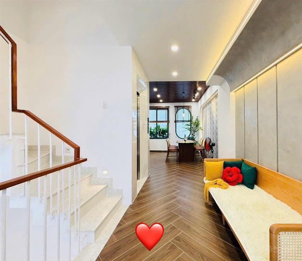 Bán nhà cho thuê sẵn 27 triệu ngay nguyễn văn thủ  quận 1.giá 4tỷ5/84.9m2 gần công viên lê văn tám