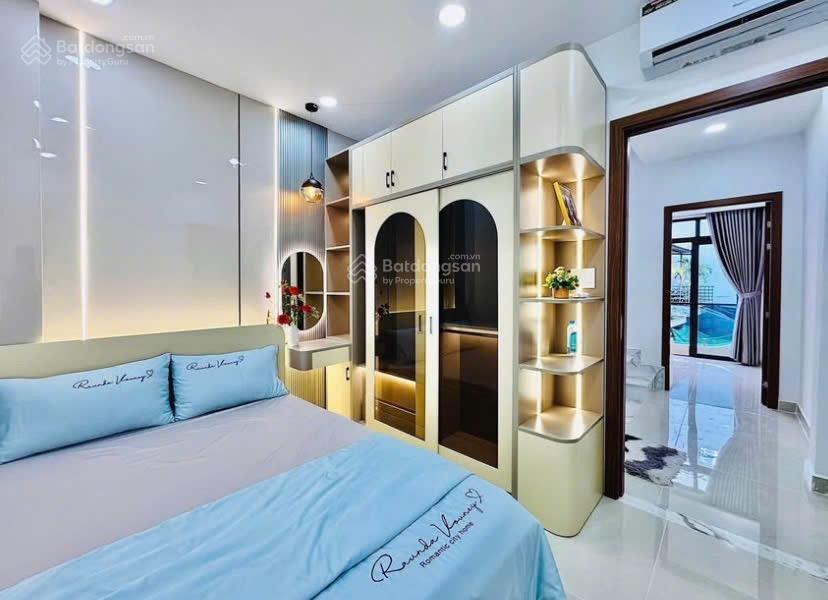 Nhà dt lớn 3tỷ6/72.4m2 (4.6mx15.7m) ngay phạm viết chánh  bình thạnh. đang cho thuê 20triệu