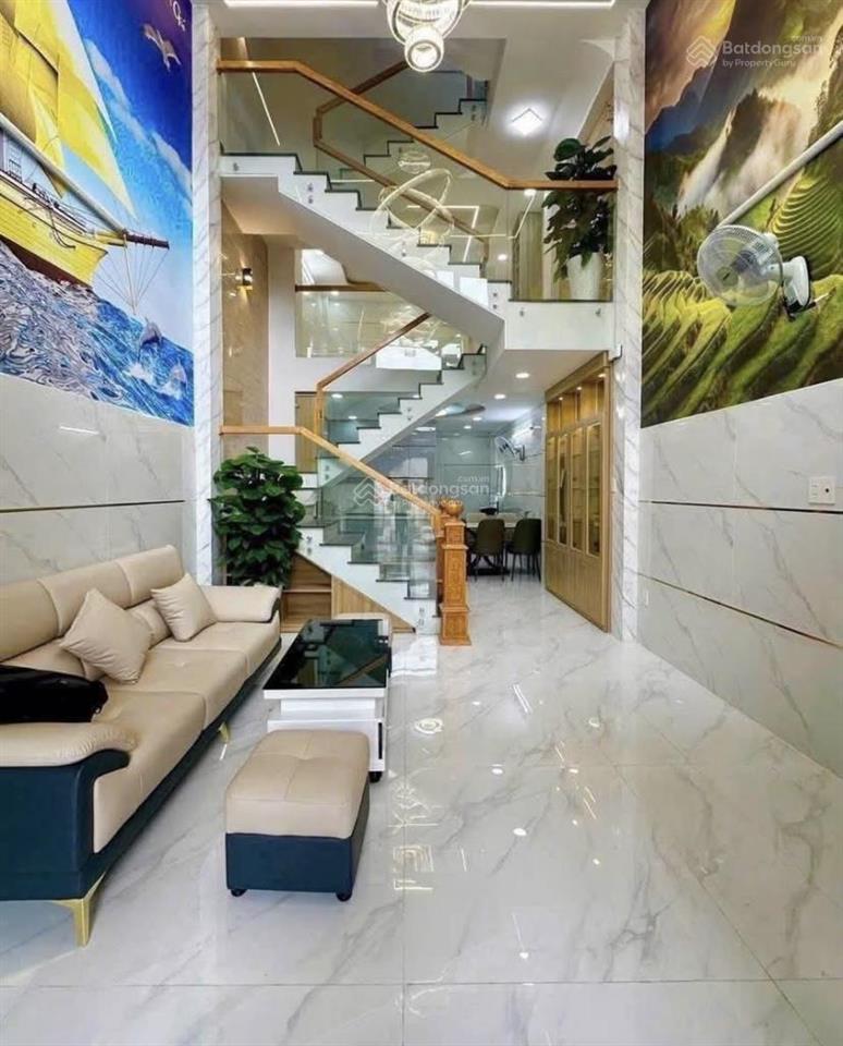 Nhà cho thuê 23 triệu ngay đỗ ngọc thạnh  quận 5.giá 3tỷ2/73.3m2(4m x 18.3m) gần chợ kim biên