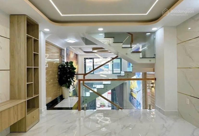 Nhà cho thuê 23 triệu ngay đỗ ngọc thạnh  quận 5.giá 3tỷ2/73.3m2(4m x 18.3m) gần chợ kim biên