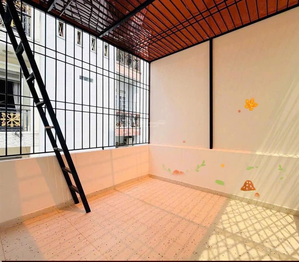 Nhà đường lớn 6.5m ngay nguyễn bỉnh khiêmquận 1.giá 3tỷ7/72.9m2 cho thuê 20triệu gần thảo cầm viên