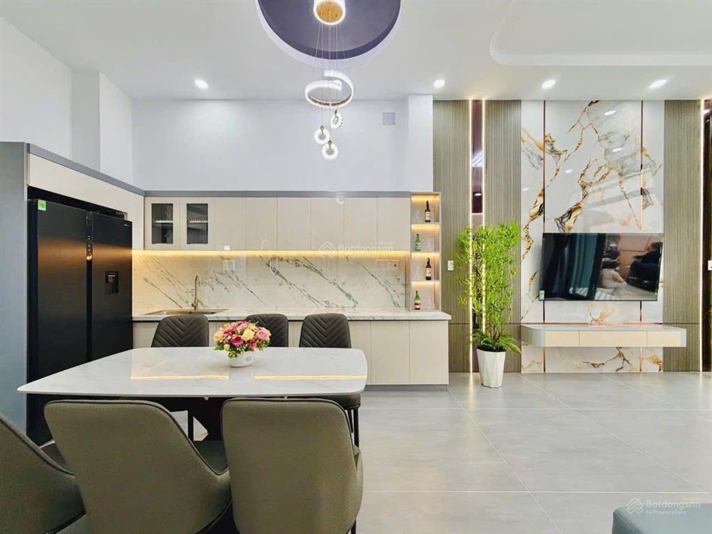 Nhà ngộp bùi đình tuý  bình thạnh. giá 3tỷ600/75.3m2 đang cho thuê 25 triệu. gần đinh bộ lĩnh