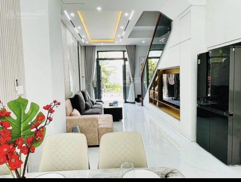 Nhà cho thuê 23triệu ngay ngô quyền quận 10. giá 3tỷ8/73.9m2 gần thcs nguyễn tri phương