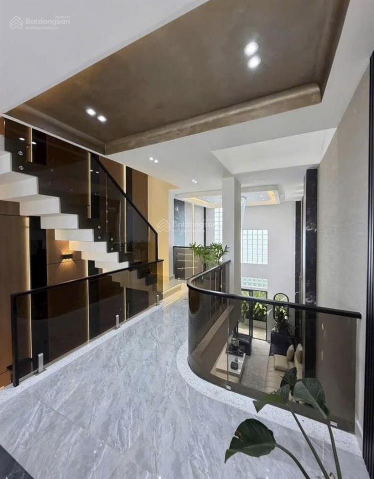 Nhà ngộp 73.1m2 ngay võ thị sáu quận 3. đang cho thuê 22triệu ngay nhà thiếu nhi tp. hcm