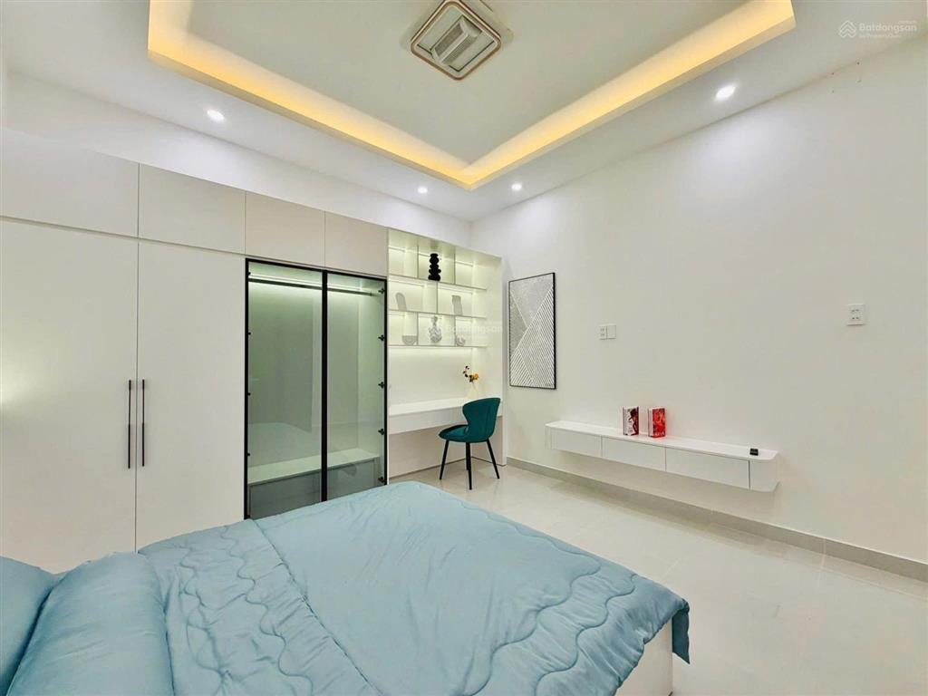Siêu phẩm phạm văn hai  tân bình. 72.8m2 đang cho thuê 20triệu. gần chợ phạm văn hai