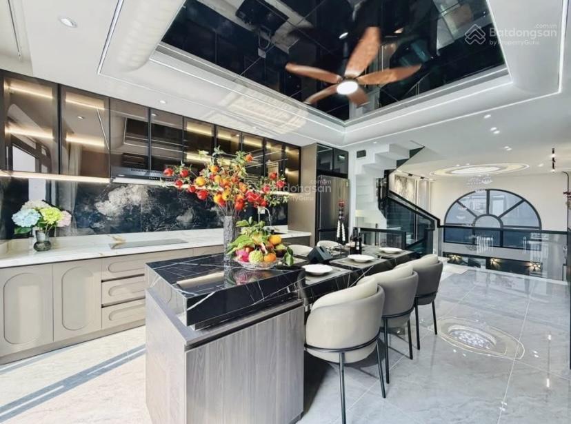 Nhà giá ngộp 3tỷ7/72.6m2 ngay nguyễn thái bình  quận 1. đang cho thuê 23triệu gần công viên 23/9