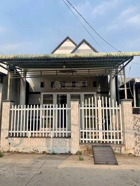 Nhà ngộp 1tỷ070/70.2m2 ngay tam đa quận 9.gần chợ long trường. đang cho thuê 10triệu/tháng