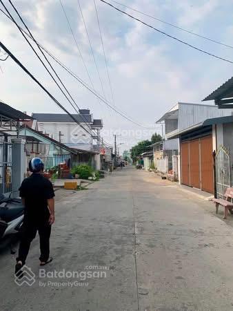 Nhà ngộp 1tỷ070/70.2m2 ngay tam đa quận 9.gần chợ long trường. đang cho thuê 10triệu/tháng