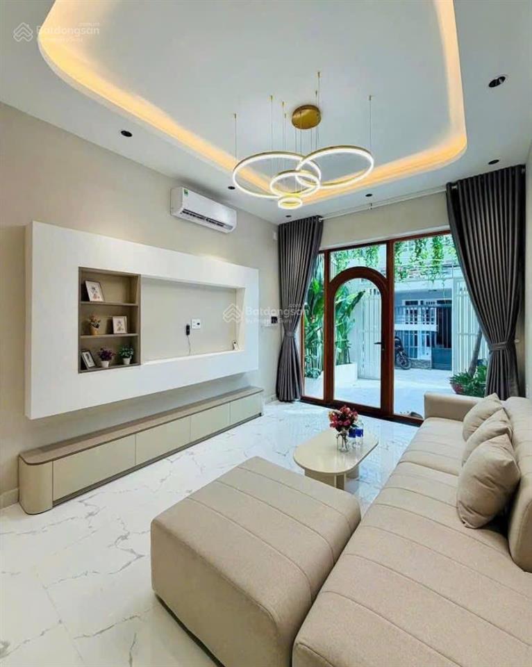Nhà đường hiệp bình  tp. thủ đức. giá 2tỷ870/72.8m2 đang cho thuê 18triệu. gần gigamall