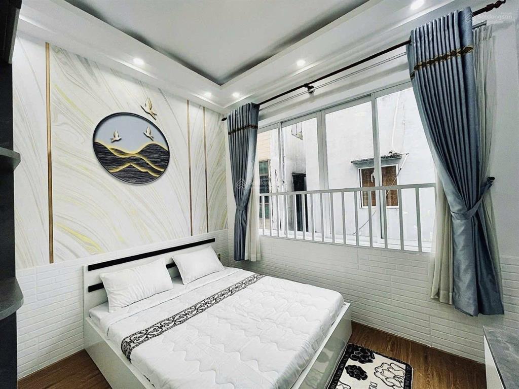 Nhà đường 6m ngay nguyễn văn nguyễnquận 1.giá 3tỷ550/73.6m2 đang cho thuê 22triệu.gần chợ tân định