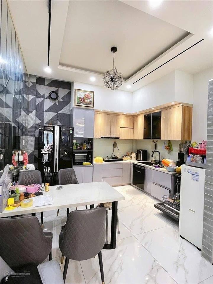 Nhà dương đình hội tp.thủ đức. giá 2tỷ880/62,5m2 đang cho thuê 12triệu. gần cao đẳng công thương