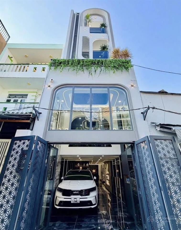 Nhà cho thuê 26triệu ngay nguyễn huy tự quận 1. giá 4tỷ880/80,5m2 gần cầu bông