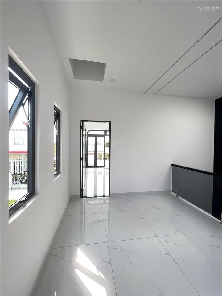 Nhà ngay lý tế xuyên tp.thủ đức. giá 1tỷ770/53,7m2 đang cho thuê 12triệu.gần tiểu học đặng văn bất