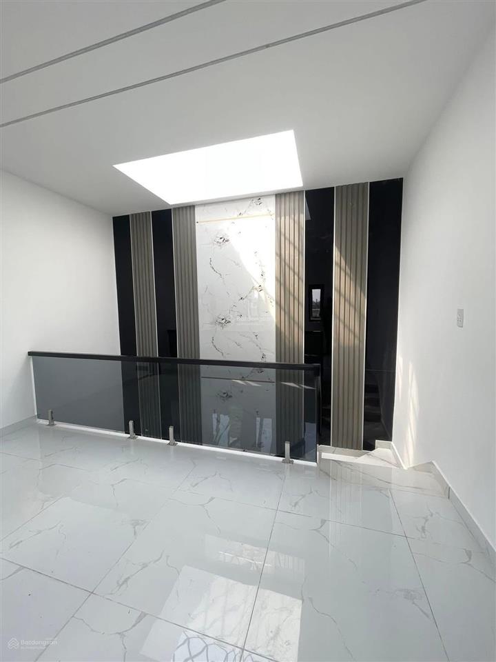 Nhà ngay lý tế xuyên tp.thủ đức. giá 1tỷ770/53,7m2 đang cho thuê 12triệu.gần tiểu học đặng văn bất
