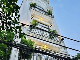 Nhà cho thuê 20triệu ngay cô giang quận 1. giá 3tỷ8/72.4m2 gần đại học văn lang