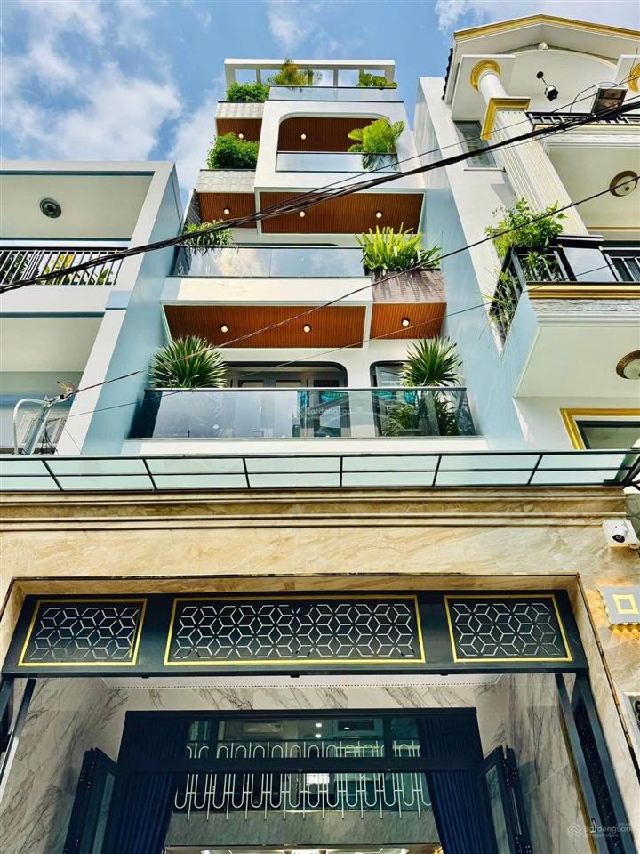 Nhà ngộp 71.7m² ngay cô giang  quận 1. đang cho thuê 25 triệu gần đại học văn lang