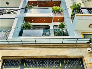 Nhà ngộp 3 tỷ 4/71.7m² ngay cô giang  quận 1. đang cho thuê 25 triệu gần đại học văn lang