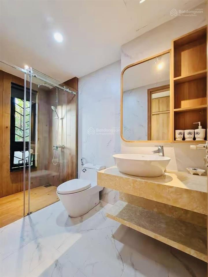 Chú út bán nhà nguyễn văn mai quận 3.giá 3tỷ5/74.9m2 đang cho thuê 20triệu. gần chợ tân định