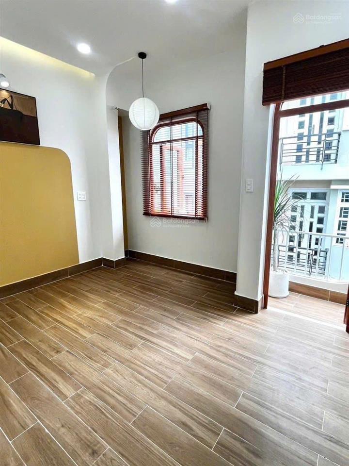 Bán nhà ngay mai thị lựu  quận 1 đang còn cho thuê 16 triệu, 53,6m2 gần đh mở cơ sở 4