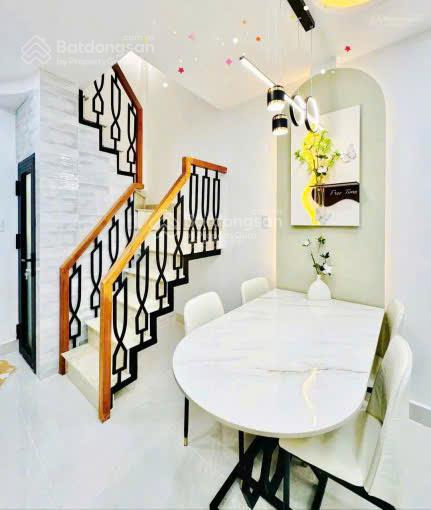 Nhà hẻm 5,5m nguyễn văn luông  quận 6.giá 2tỷ7/63.8m2 đang cho thuê 17triệu. gần công viên phú lâm