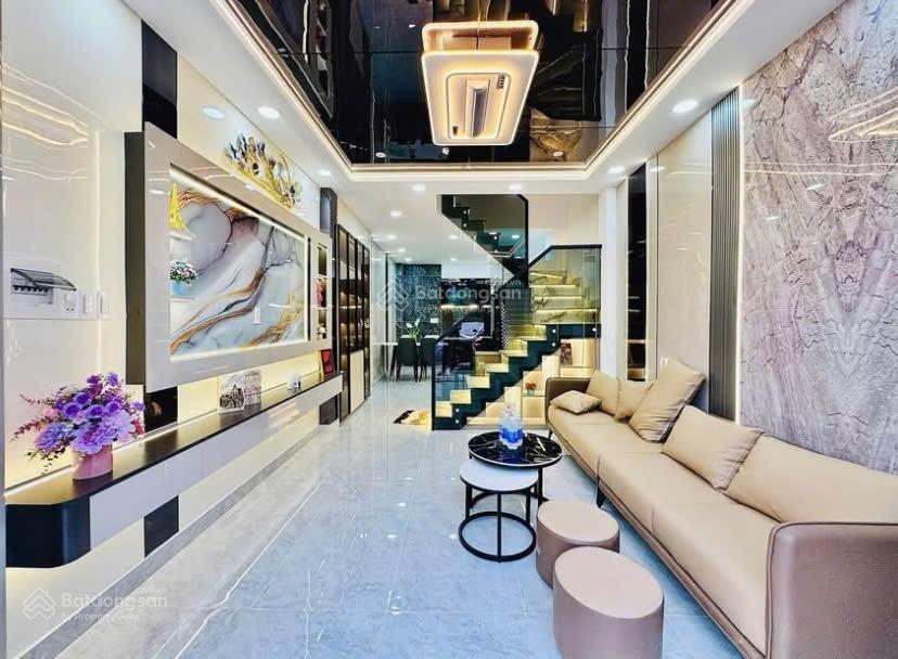 Nhà đường lớn 7m ngay ký hoà  quận 5. 72.5m2 đang cho thuê 23 triệu. gần thcs hồng bàng