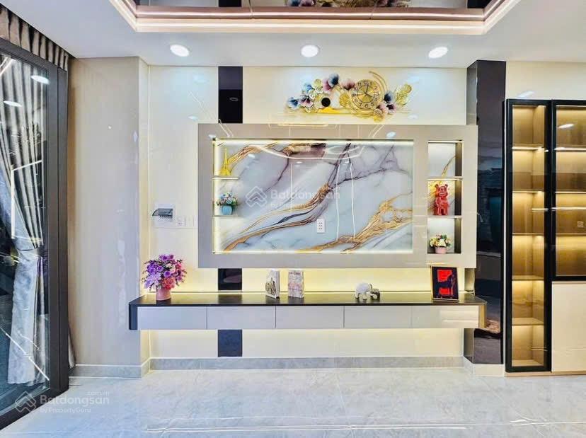 Nhà đường lớn 7m ngay ký hoà  quận 5. 72.5m2 đang cho thuê 23 triệu. gần thcs hồng bàng