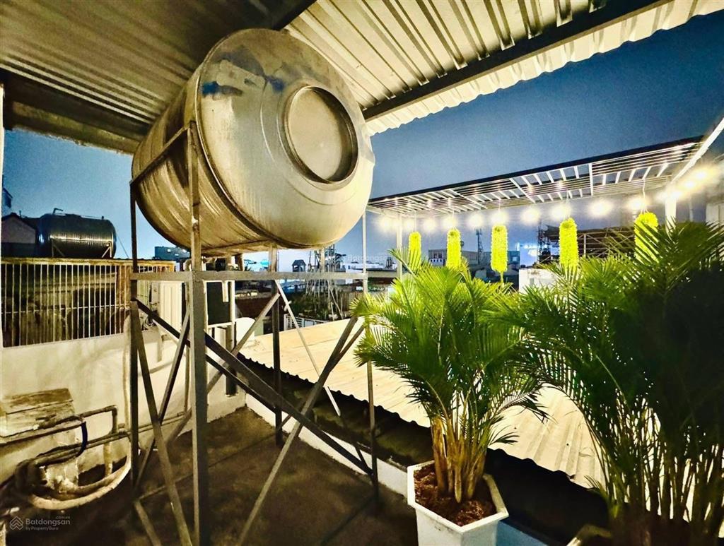 Nhà đường 6,5m ngay thạch thị thanh  quận 1. 82.4m2 đang cho thuê 25triệu. ngay chợ tân định