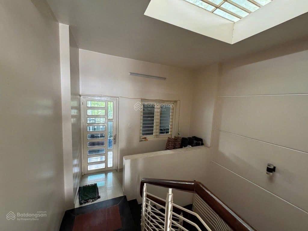 Giảm giá bán nhanh nhà trần quốc toản q3, gần thpt nguyễn thị diệu. 4tỷ660 89m2 đang cho thuê 30tr