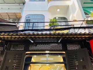 Chị ý đi định cư bán nhà điện biên phủp4q3 gần bệnh viện bình dân. 3tỷ8 77m2 đang cho thuê 24tr