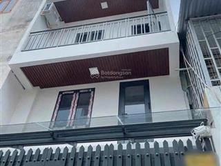 Cô phi cần bán gấp nhà nguyễn đình chiểu  p5  q3, gần chợ vườn chuối. 3tỷ850/80m2 cho thuê 26tr