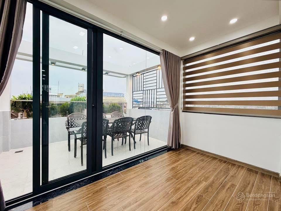 Chính chủ bán nhà phan kế bínhđakaoq1, gần đại học kinh tế. giá 4tỷ990/74m2 đang cho thuê 28tr/th