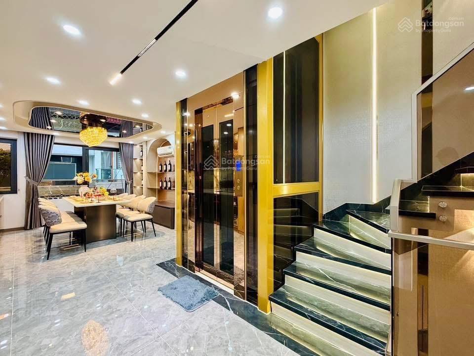 Chính chủ bán nhà phan kế bínhđakaoq1, gần đại học kinh tế. giá 4tỷ990/74m2 đang cho thuê 28tr/th