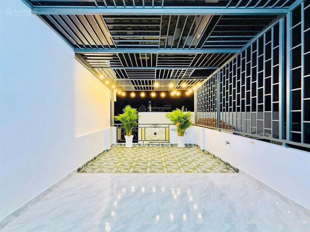 Giảm giá bán nhanh nhà trương quyềnq3 gần công viên lê văn tám. giá 4tỷ5  84m2 đang cho thuê 28tr