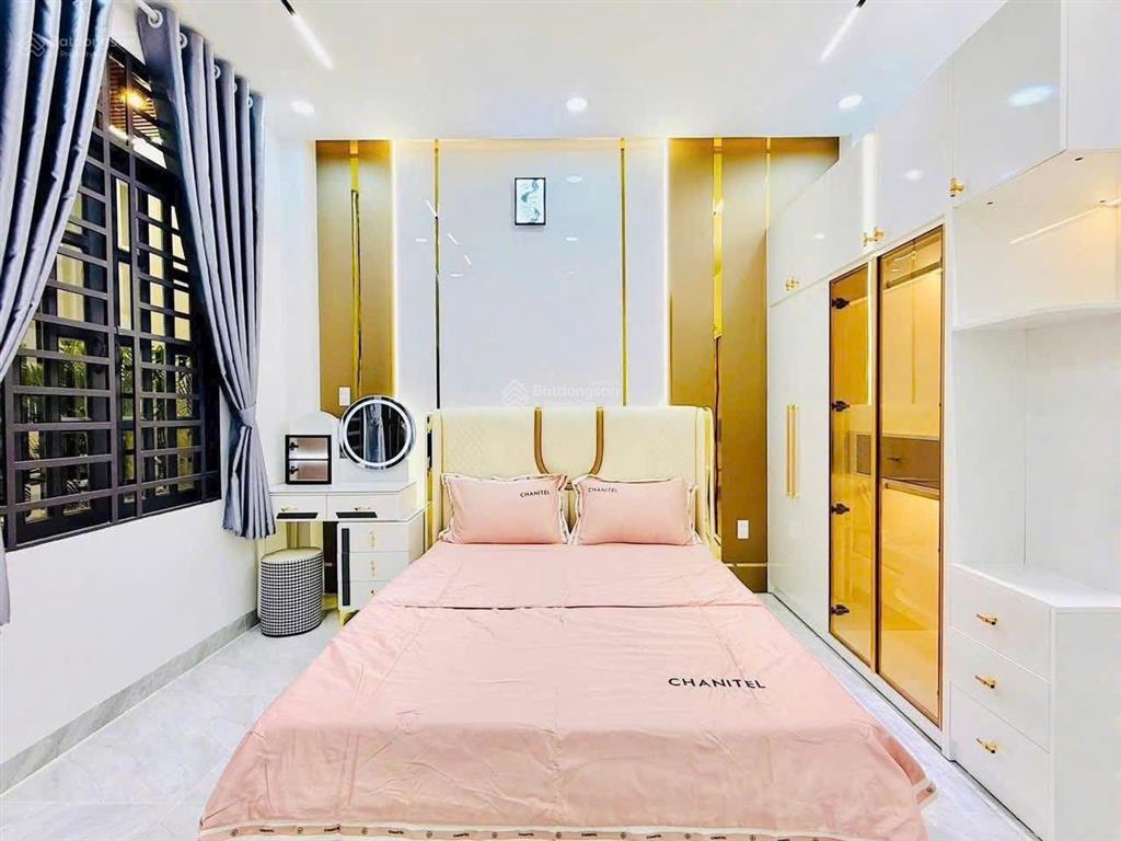 Giảm giá bán nhanh nhà trương quyềnq3 gần công viên lê văn tám. giá 4tỷ5  84m2 đang cho thuê 28tr