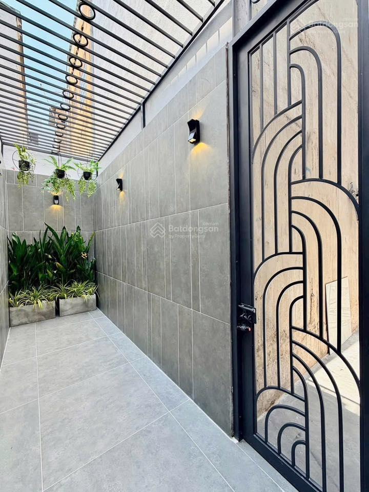 Giá tốt 1tỷ850 dt 77m2 hẻm oto 8m đỗ xuân hợpq9, gần trường kinh tế đối ngoại. đang cho thuê 17tr