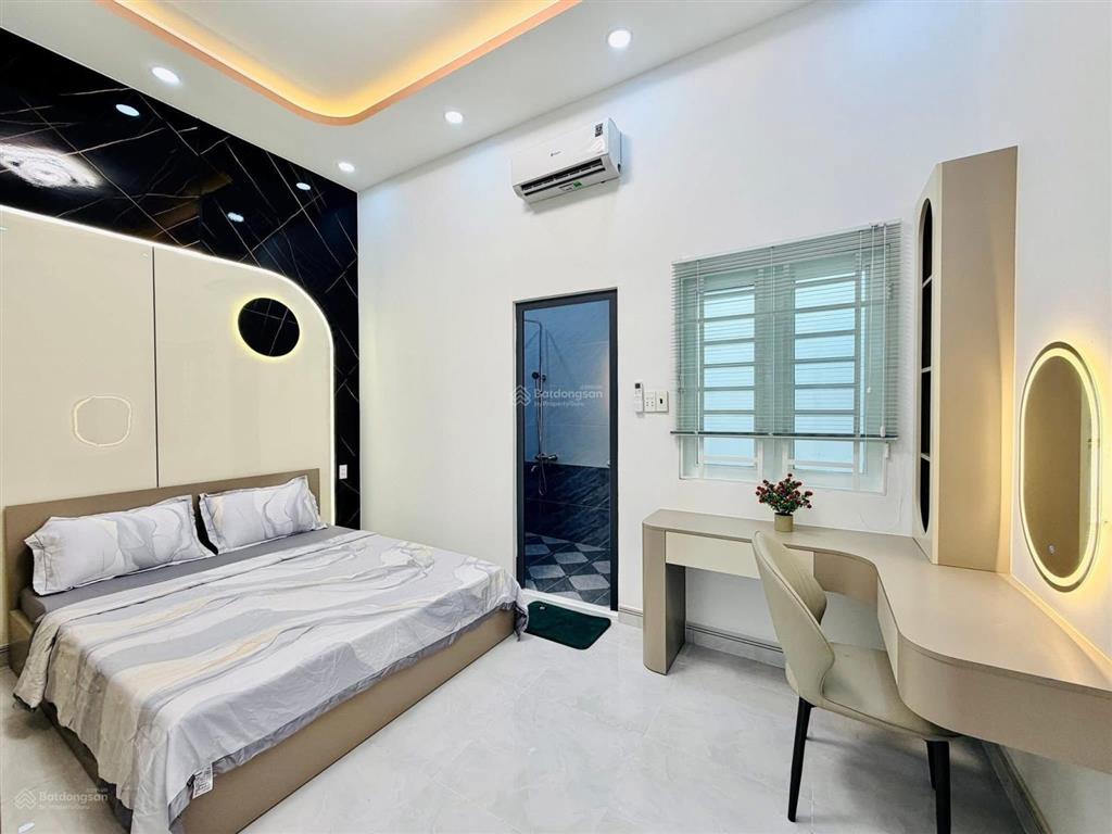 Giảm giá chỉ còn 1tỷ5 dt 65m2, đường số 270phước long aq9, gần đh văn hóa. đang cho thuê 14tr/th
