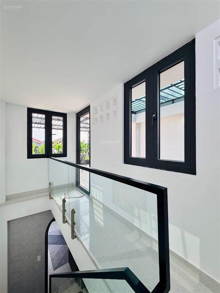 Định cư bán nhà đường số 22phước long bq9 gần trường công thương. 2tỷ390/94m2 đang cho thuê 20tr