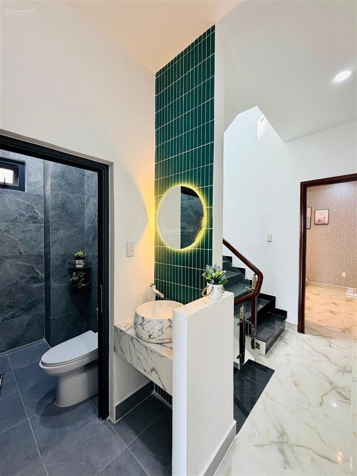 Cần tiền bán gấp nhà trần quý khoáchtân địnhq1, gần chợ tân định. 4tỷ880/78m2 đang cho thuê 26tr