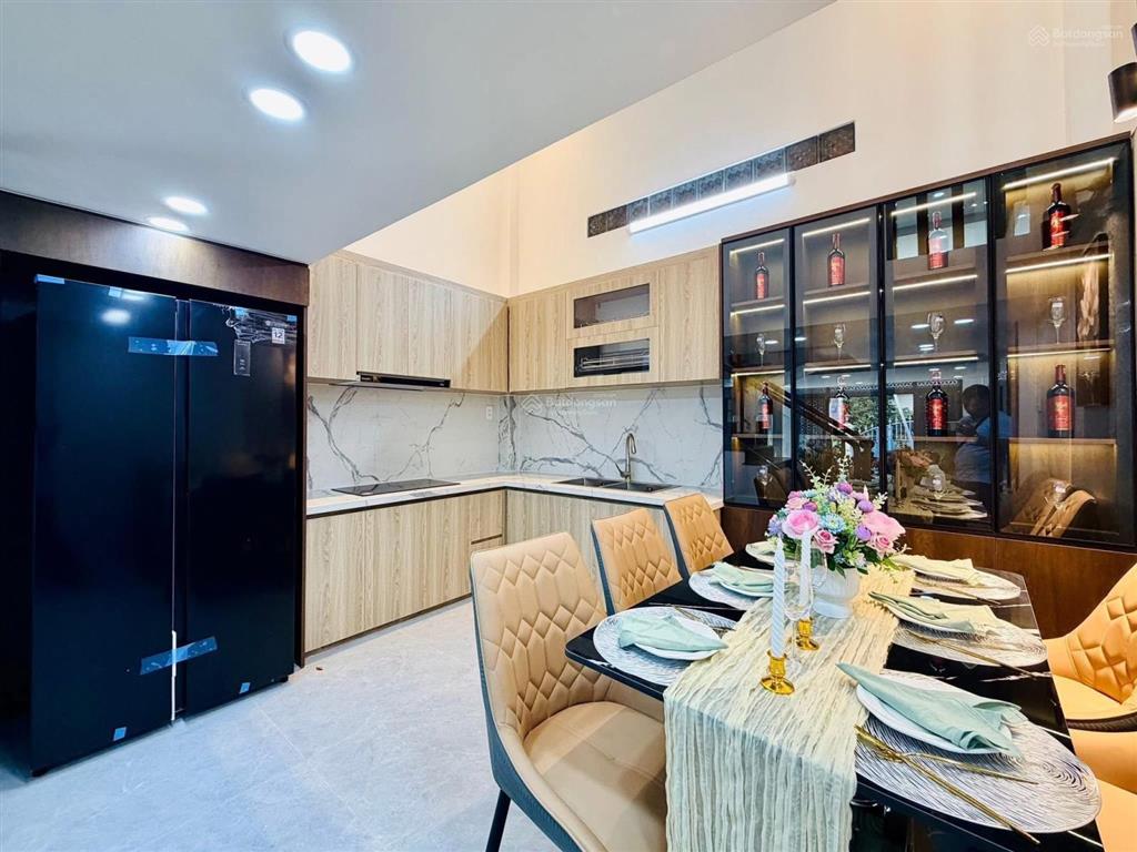 Cần tiền bán gấp nhà trần quý khoáchtân địnhq1, gần chợ tân định. 4tỷ880/78m2 đang cho thuê 26tr