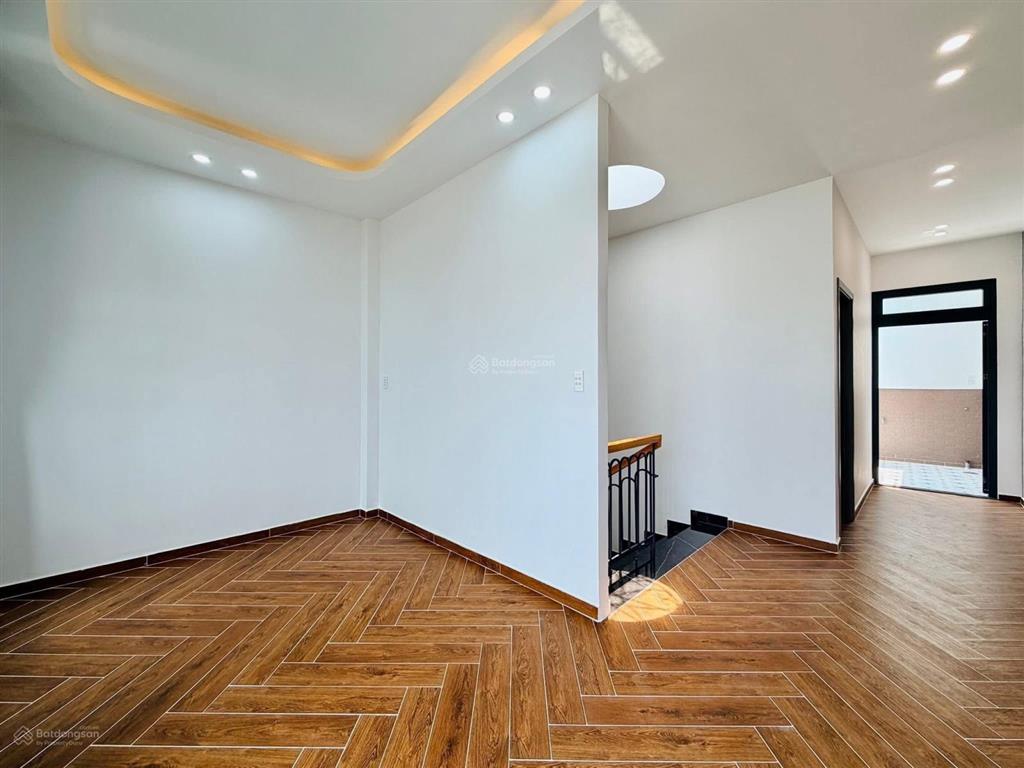 Chỉ 3tỷ850 sở hữu ngay nhà 74m2 đường trần quốc thảop9q3, gần bv tai mũi họng. đang cho thuê 24tr
