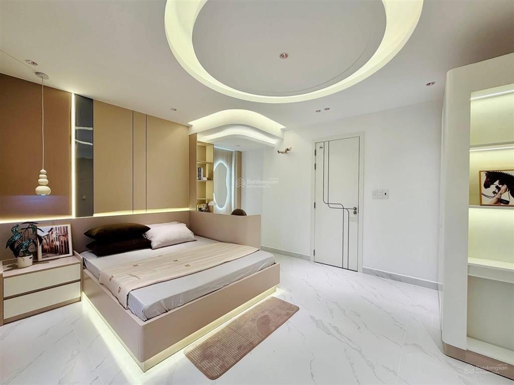 Giảm giá bán gấp nhà lý văn phứctân địnhq1 gần công viên lê văn tám. 4tỷ5/76m2 đang cho thuê 28tr