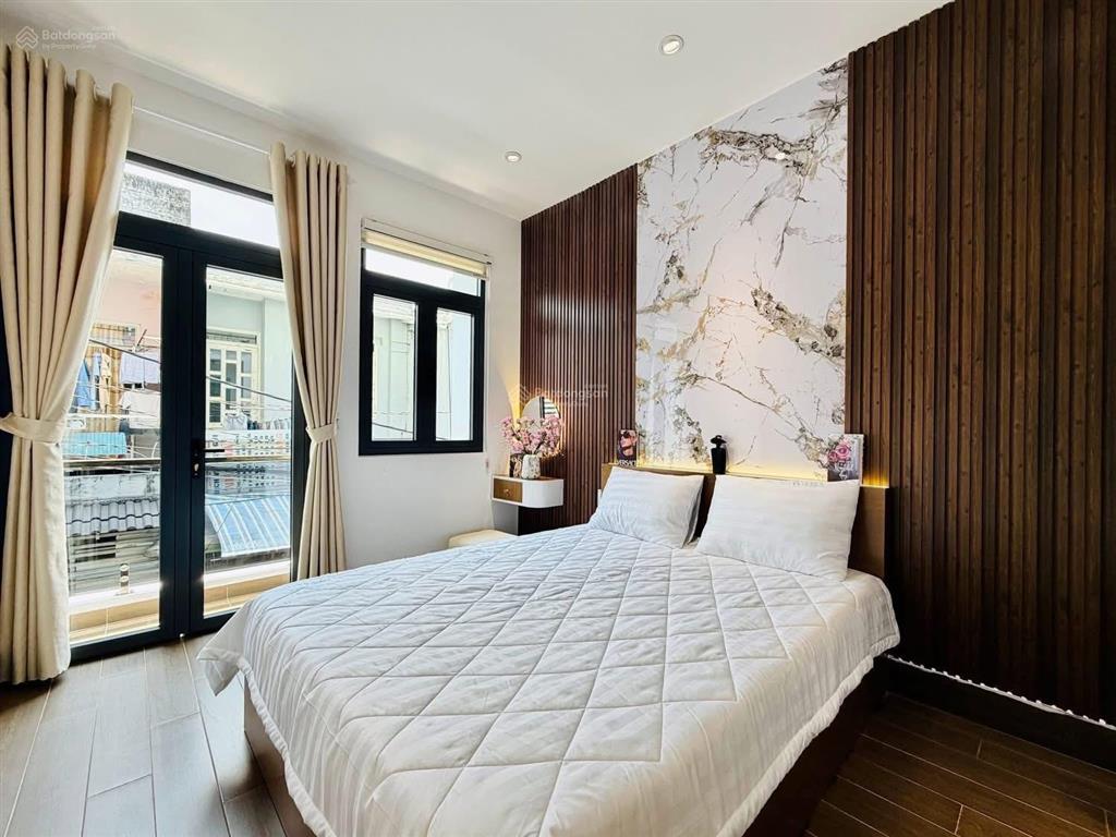 Cô mỹ đi định cư bán gấp nhà nguyễn huy tựđakaoq1, gần chợ đa kao. 3tỷ9  61m2 đang cho thuê 22tr