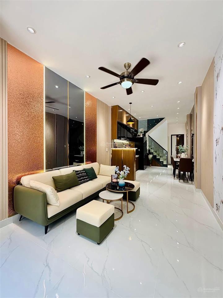 Cô mỹ đi định cư bán gấp nhà nguyễn huy tựđakaoq1, gần chợ đa kao. 3tỷ9  61m2 đang cho thuê 22tr