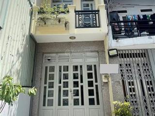 Cô ý bán nhà đường số 12hiệp bình chánhthủ đức, gần chợ bình triệu. 1tỷ2/60m2 đang cho thuê 11tr
