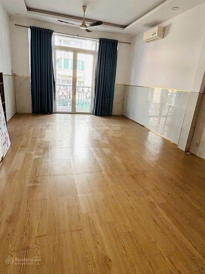 Giảm giá bán nhanh nhà nguyễn công trứq1, gần chợ dân sinh. 4tỷ3/79m2 đang cho thuê 26tr/tháng