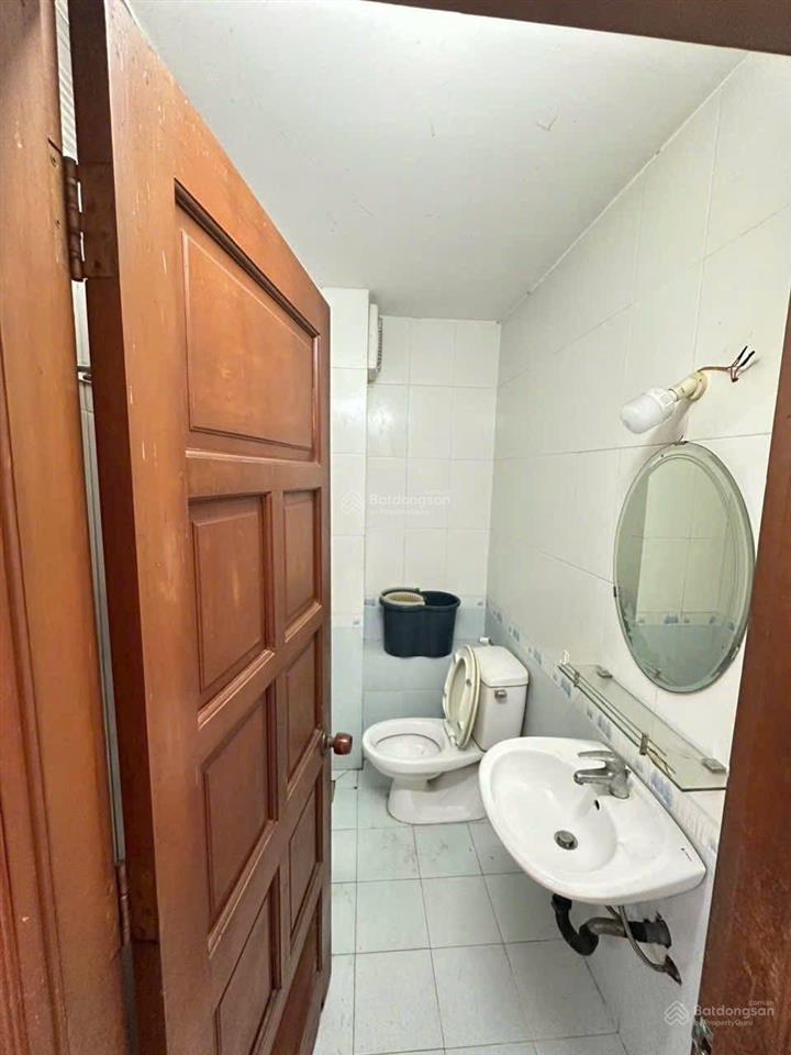 Cần tiền bán nhanh nhà tam hàtam phúthủ đức, gần bệnh viện thủ đức. 2tỷ6/85m2 đang cho thuê 20tr